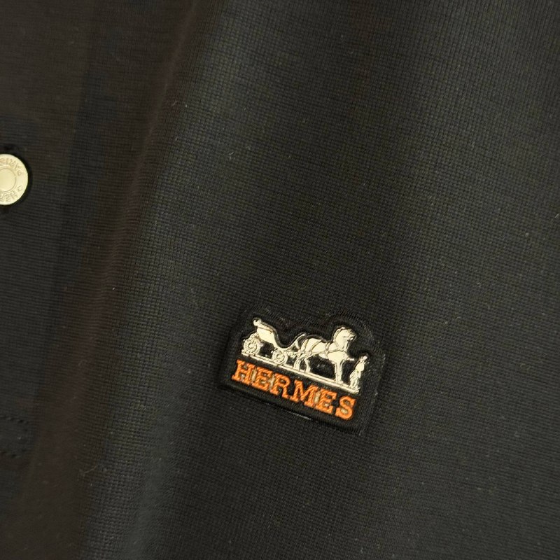 Apparel — TGnVk5b3RavA view