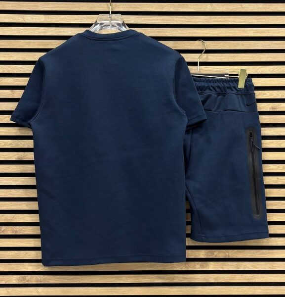 Apparel — TGngqLYCYgTY view 4