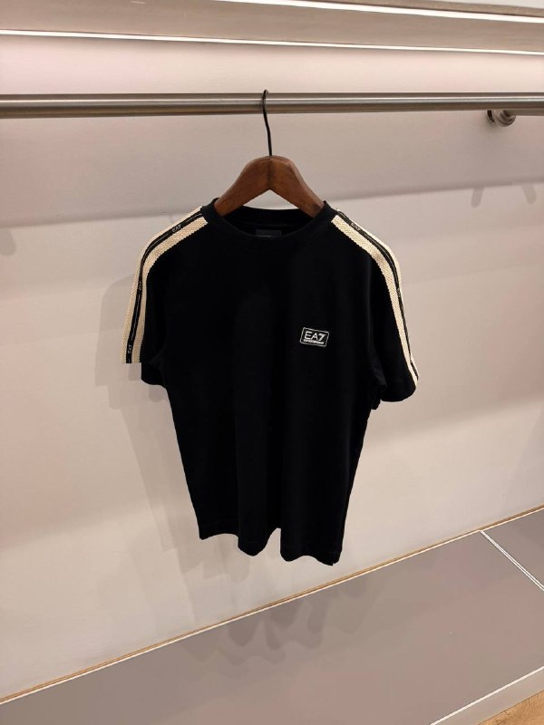 Apparel — TGnljsOFIgRn