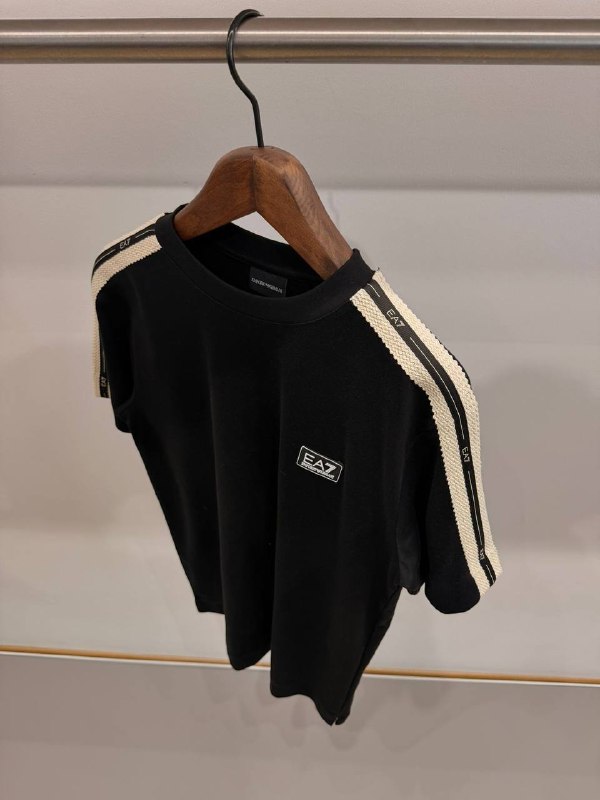 Apparel — TGnljsOFIgRn view