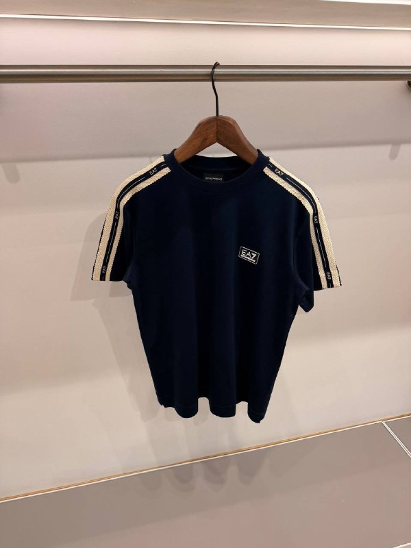 Apparel — TGnljsOFIgRn view