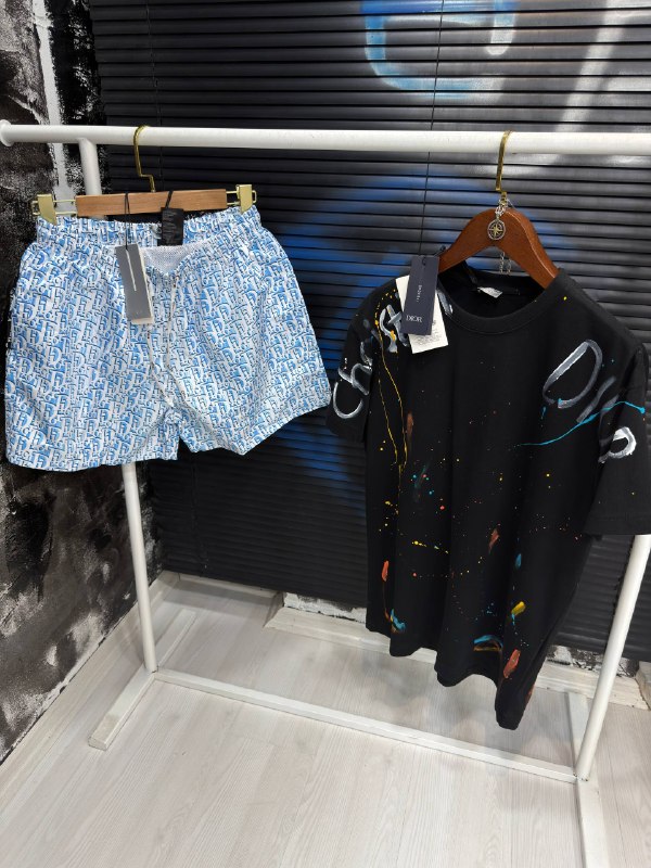 Apparel — TGnqt-a8fD1z view