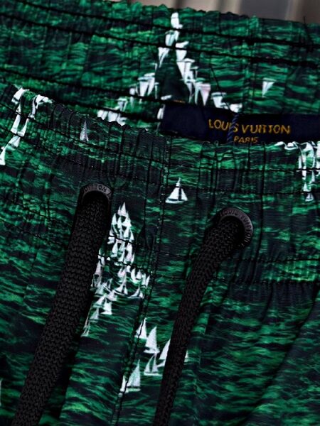 Apparel — TGnvlZEx2CoN view 3