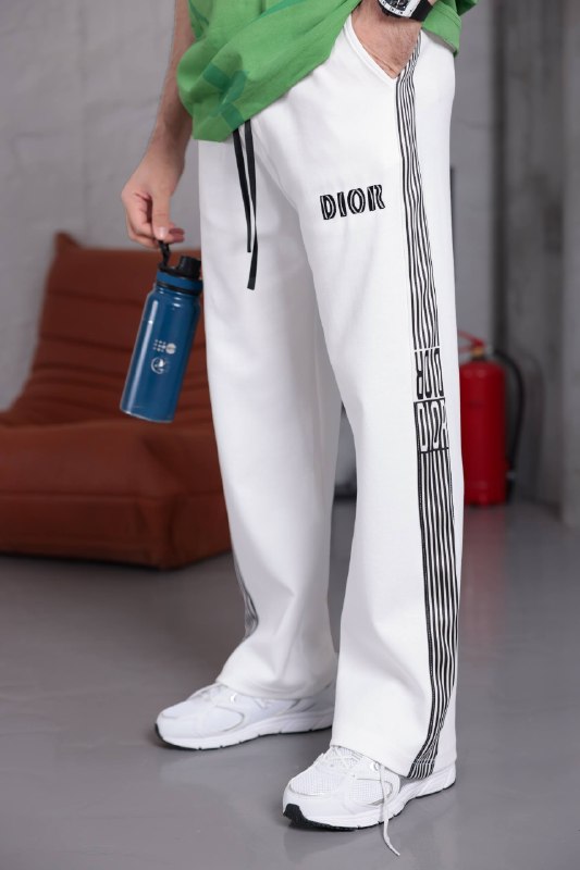 Apparel — TGnzGYDgzFD2