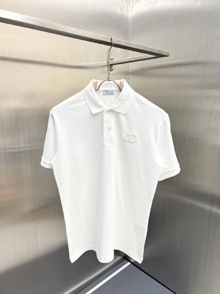 Apparel — TGnzHus-kx_B