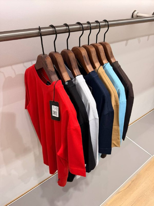 Apparel — TGo1CML6fZPb view