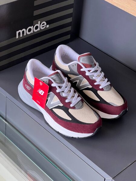 Men's Sneakers — TGoBFNjuKEx0