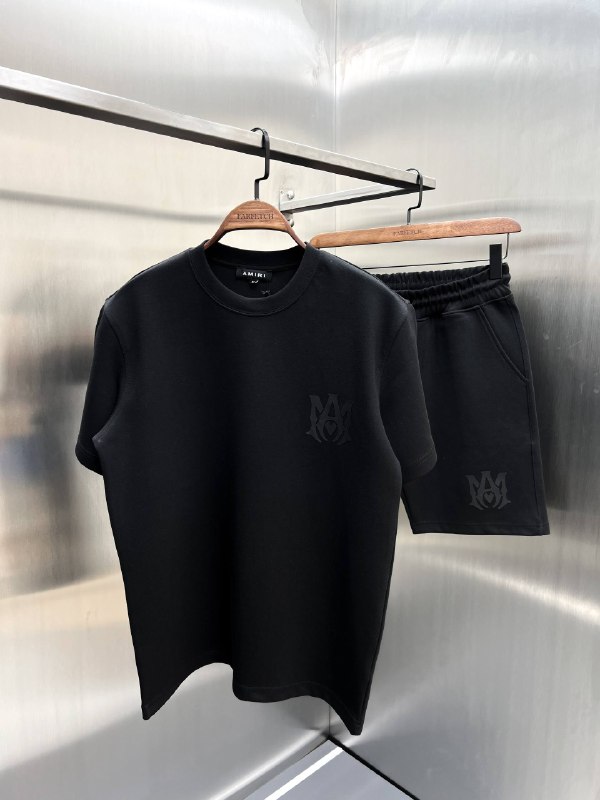 Apparel — TGoBiIgVvq8t