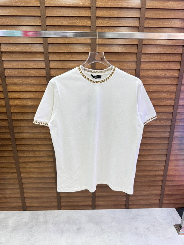 Apparel — TGoNBlhgykU7 view