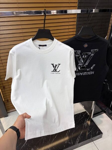Apparel — TGoTz5HWMbAg