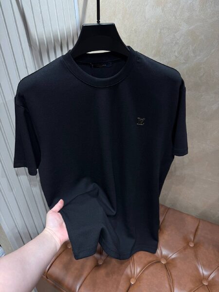 Apparel — TGoXaheFUubU
