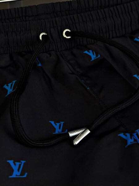 Apparel — TGoa0IhAqkMZ view 2
