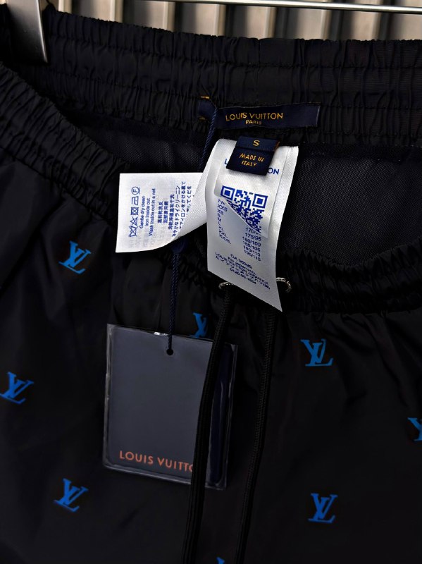 Apparel — TGoa0IhAqkMZ view