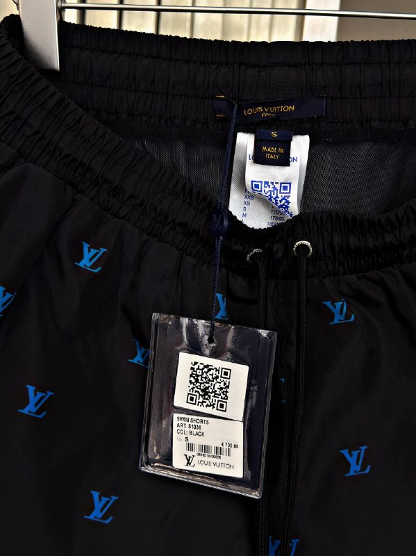 Apparel — TGoa0IhAqkMZ view