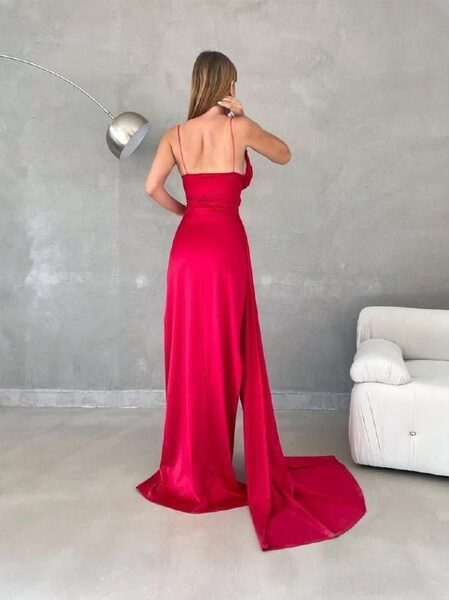 Apparel — TGoj1wUEJ1Y3 view 4