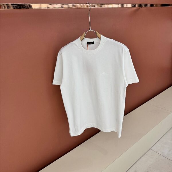 Apparel — TGoqwC1gsuDb