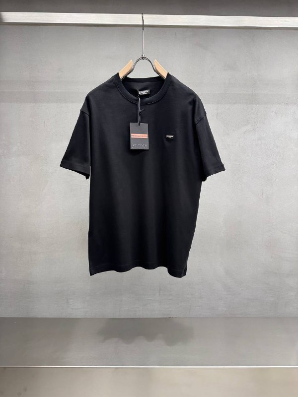 Apparel — TGotSpUcZwLs view