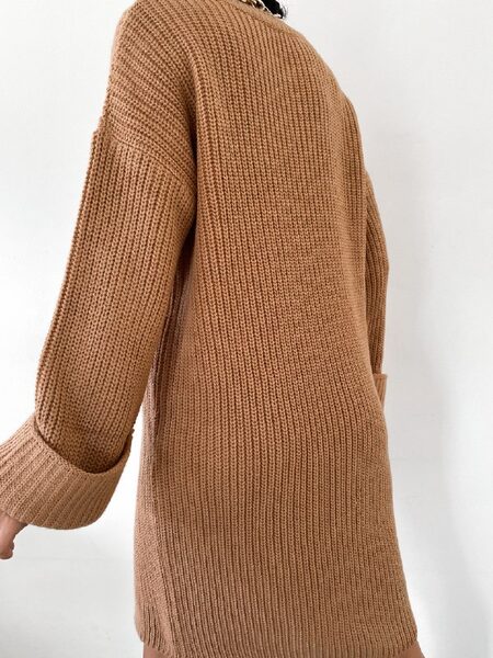 Apparel — TGotUJDAfUQs view 3