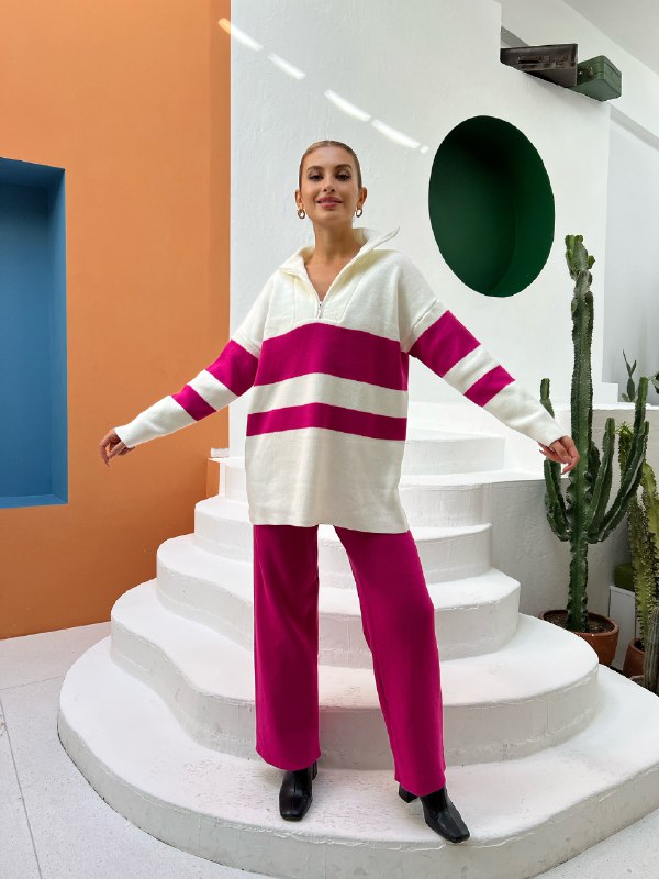 Apparel — TGowX0ZdTeT2 view