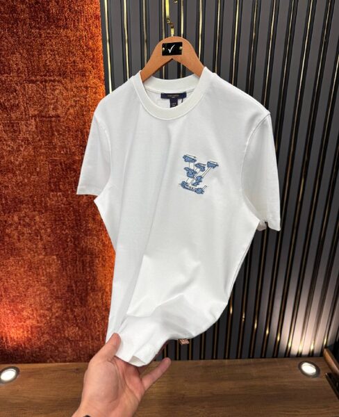 Apparel — TGpC-uU7Ifrd view 2