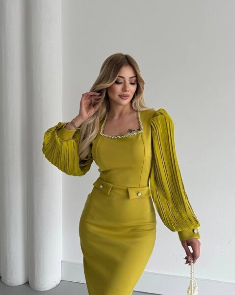 Apparel — TGpCI14RrG2N view 4