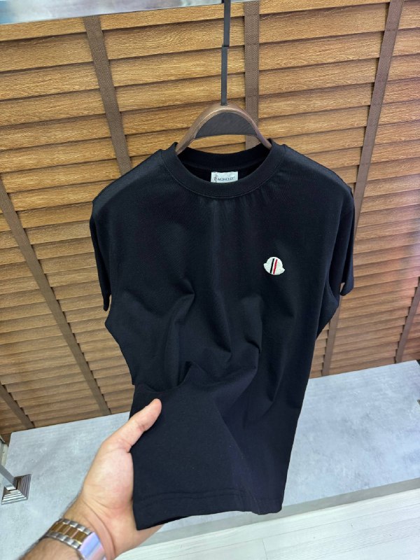 Apparel — TGpGfgAv3qr5 view