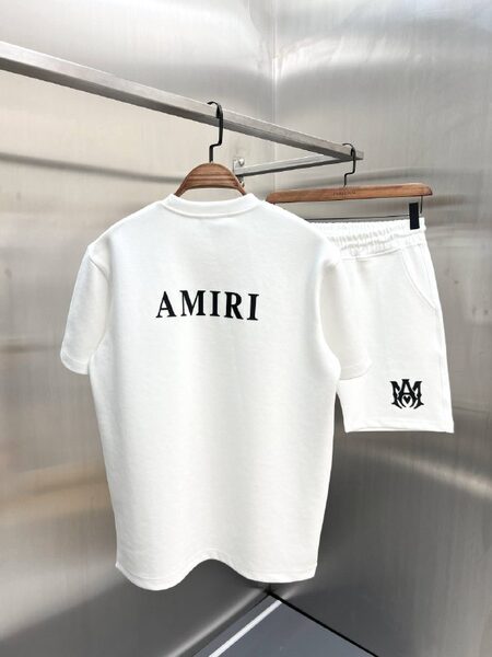 Apparel — TGpQJlmPi9mY