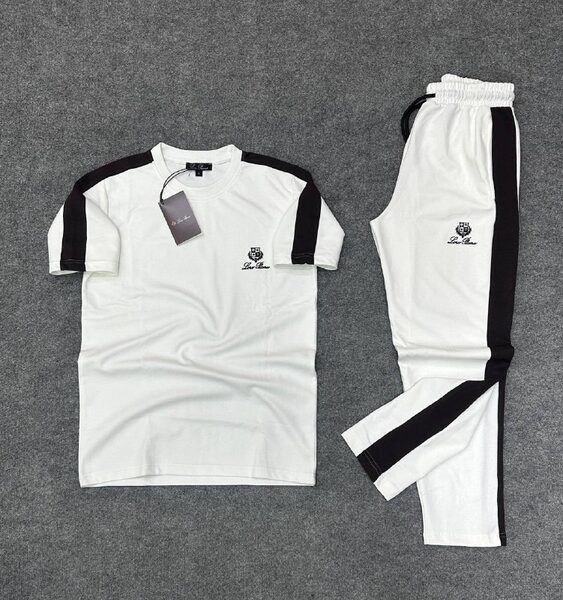 Apparel — TGpUEy4xkWlg view 2