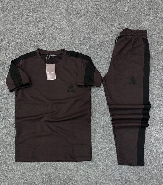 Apparel — TGpUEy4xkWlg view 3