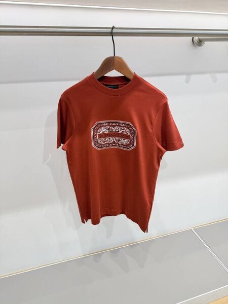Apparel — TGpaQ-Wqb5Go view 7