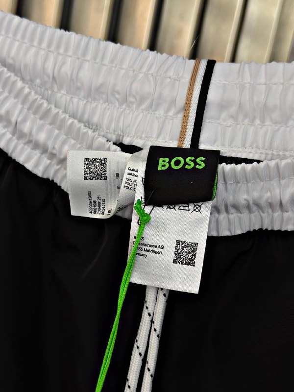 Apparel — TGph-iTPN6DO view