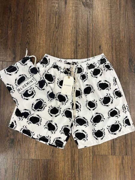 Apparel — TGplkvi15TsY view 4