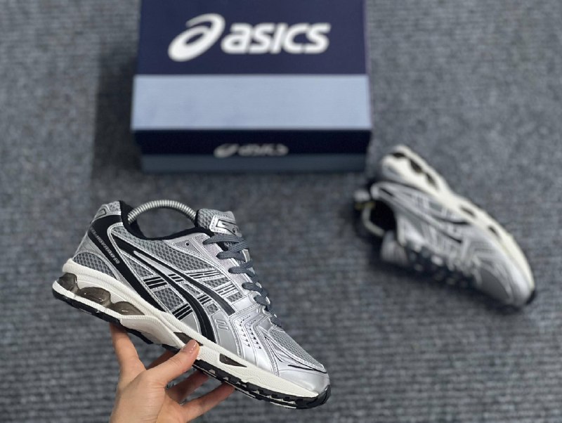 Men's Sneakers — TGpmpIXR0ONo view