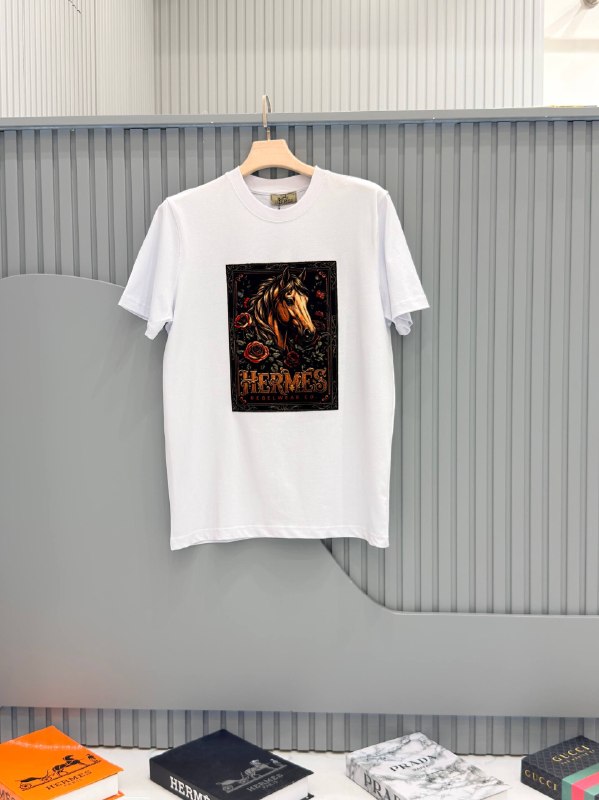 Apparel — TGpoanLhq_Wa