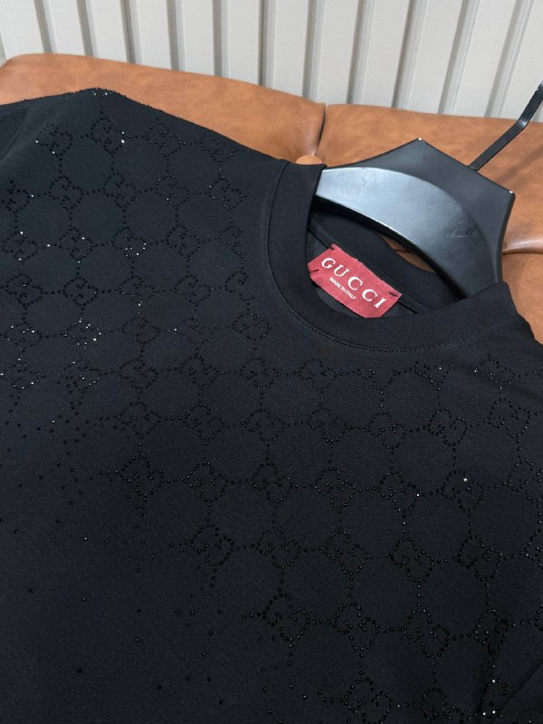 Apparel — TGq1IyRbHTqG view