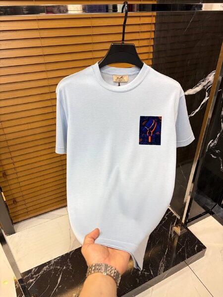 Apparel — TGq4H0kO0TzY view 3