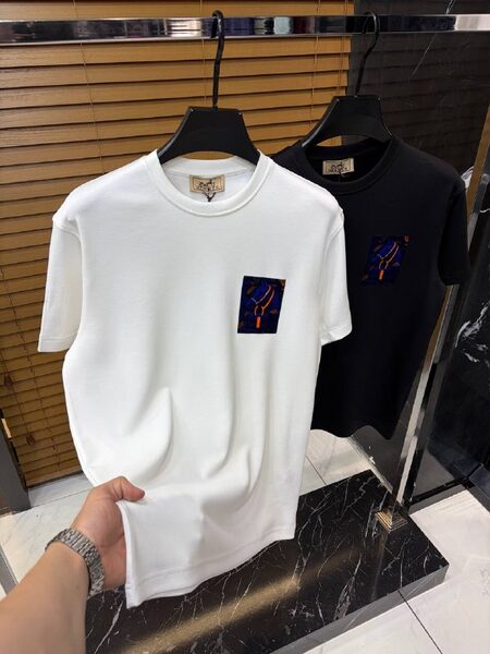 Apparel — TGq4H0kO0TzY view 4