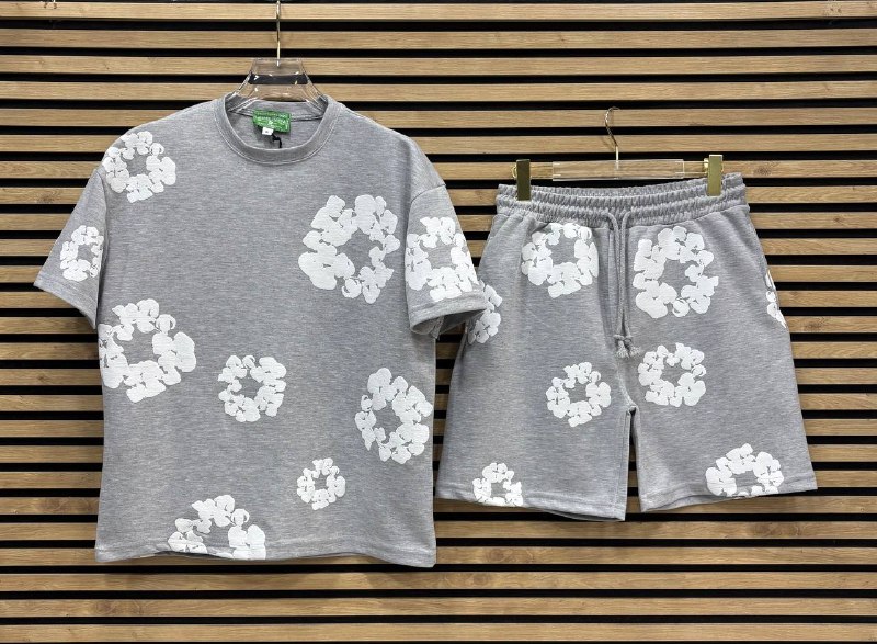 Apparel — TGq8MOo-wJUh view