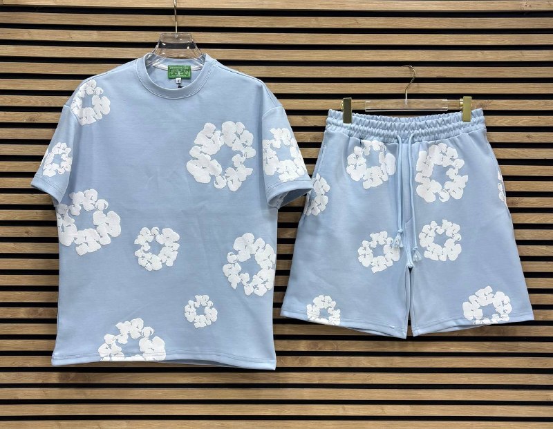 Apparel — TGq8MOo-wJUh view