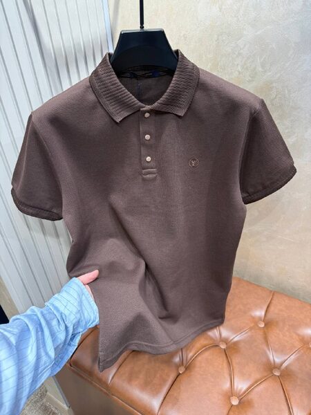 Apparel — TGq8p1qcVP3_