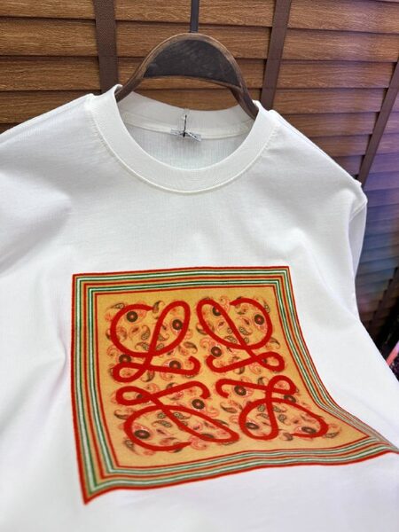 Apparel — TGqASeMH9qmd view 2