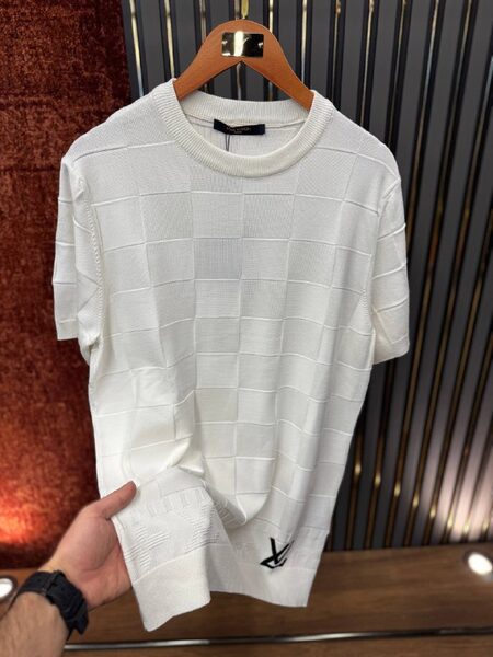 Apparel — TGqC_V7uRUAL view 2