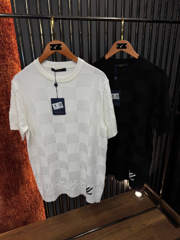 Apparel — TGqC_V7uRUAL view