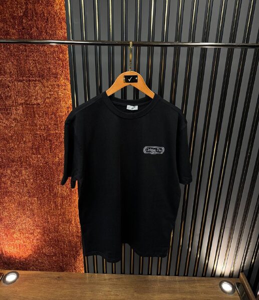 Apparel — TGqDrac2aTvG