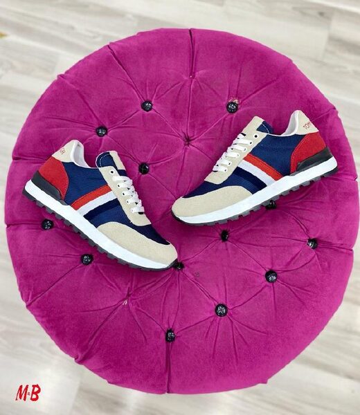 Men's Sneakers — TGqGiu9VHNwO