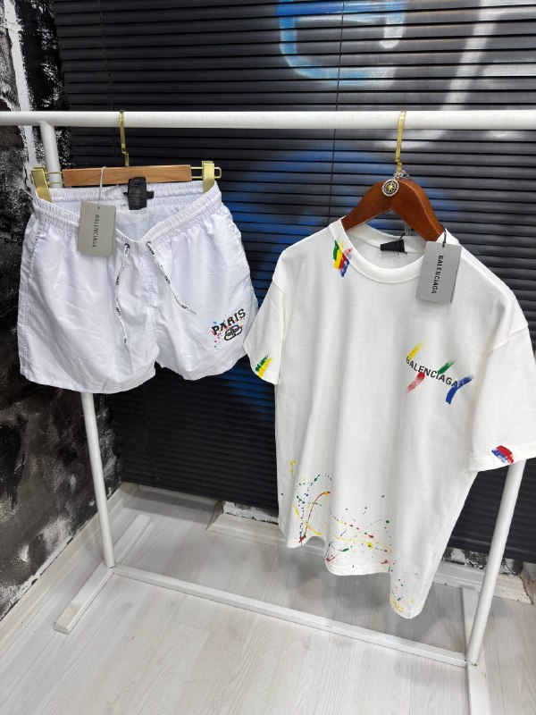 Apparel — TGqHpfvGeuvy