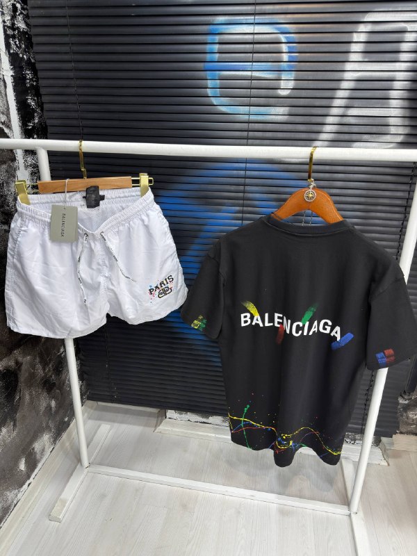 Apparel — TGqHpfvGeuvy view