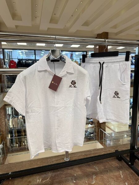Apparel — TGqP7fjLALWo view 4