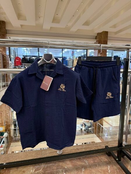 Apparel — TGqP7fjLALWo view 6