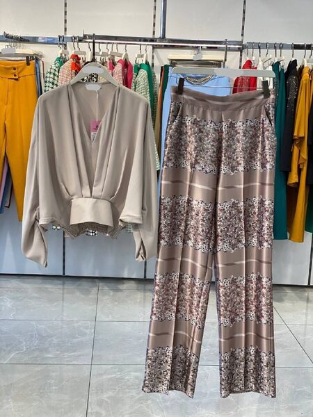 Apparel — TGqbf1azYZME view 2